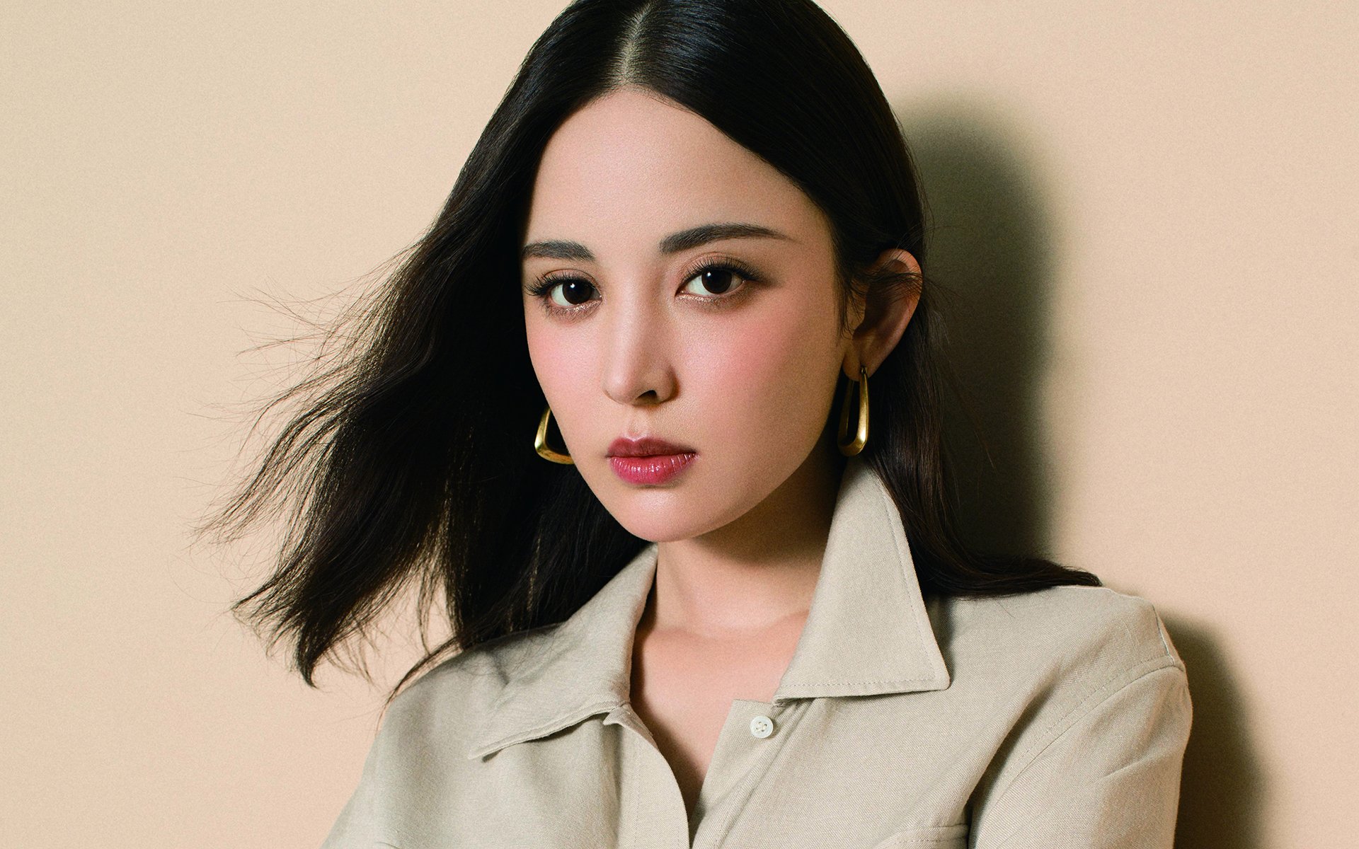 克莱三分暴雨摧毁华南虎,勇士式火力让粤热火对决早失悬念